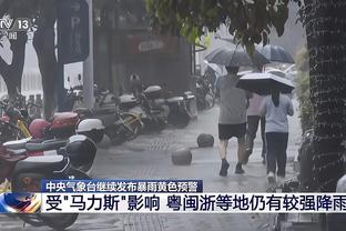 韩媒批克林斯曼微笑，韩国记者：在无用的话题上投入不必要的精力